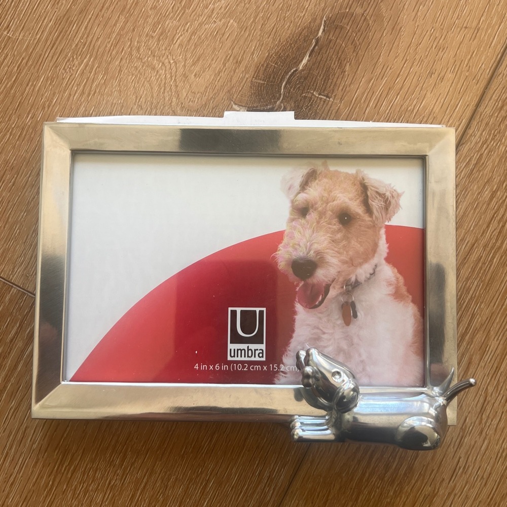 Umbra Memoire Dog Photo Frame 4x6 Chrome Silver Puppy Figurine Brand New